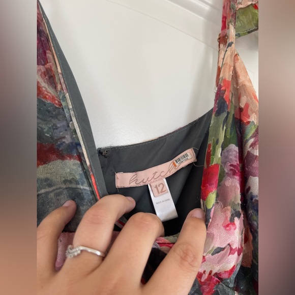 HUTCH- Coley Gown - Picture 3 of 6